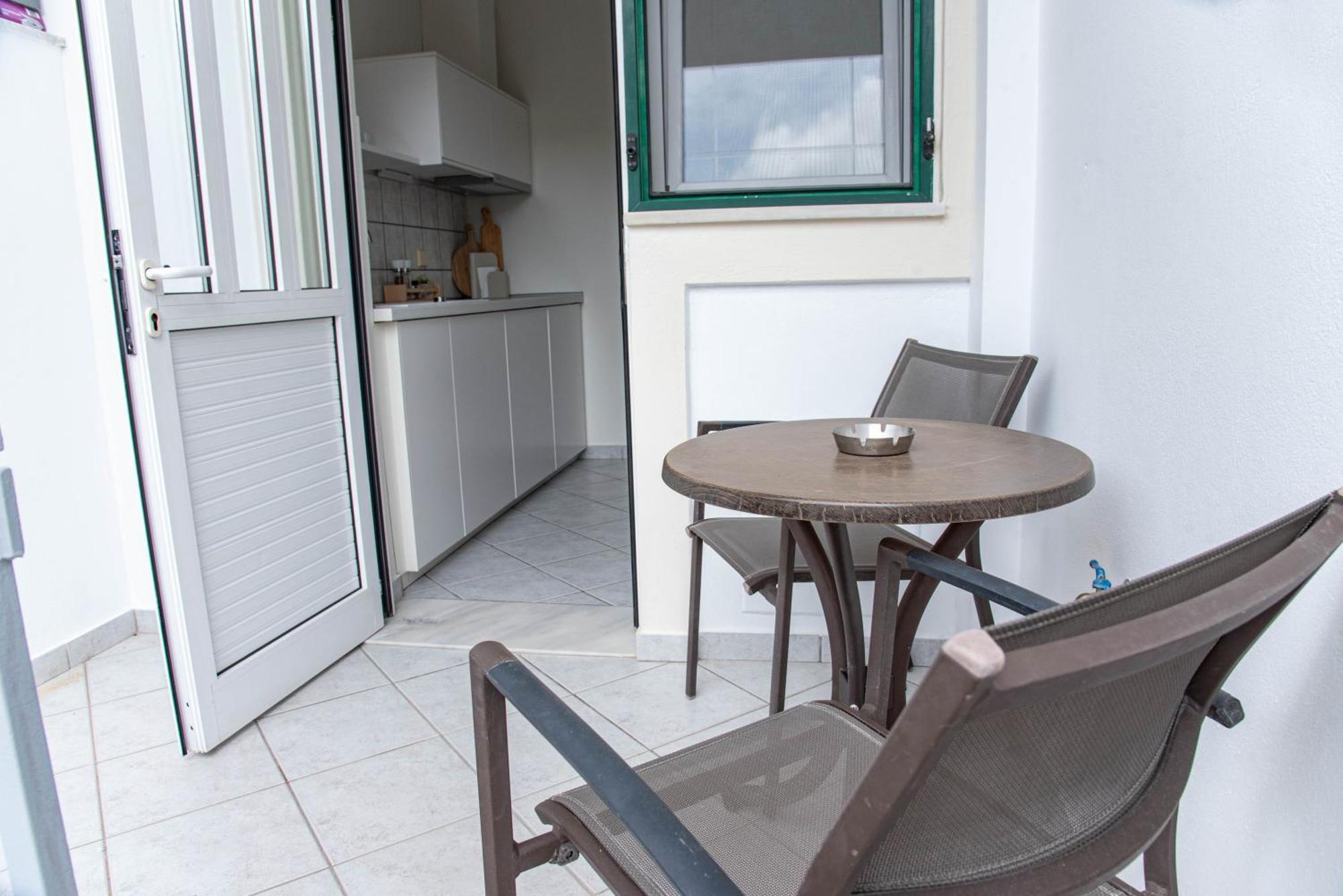 Appartement Theashomly à Kastanéa Extérieur photo