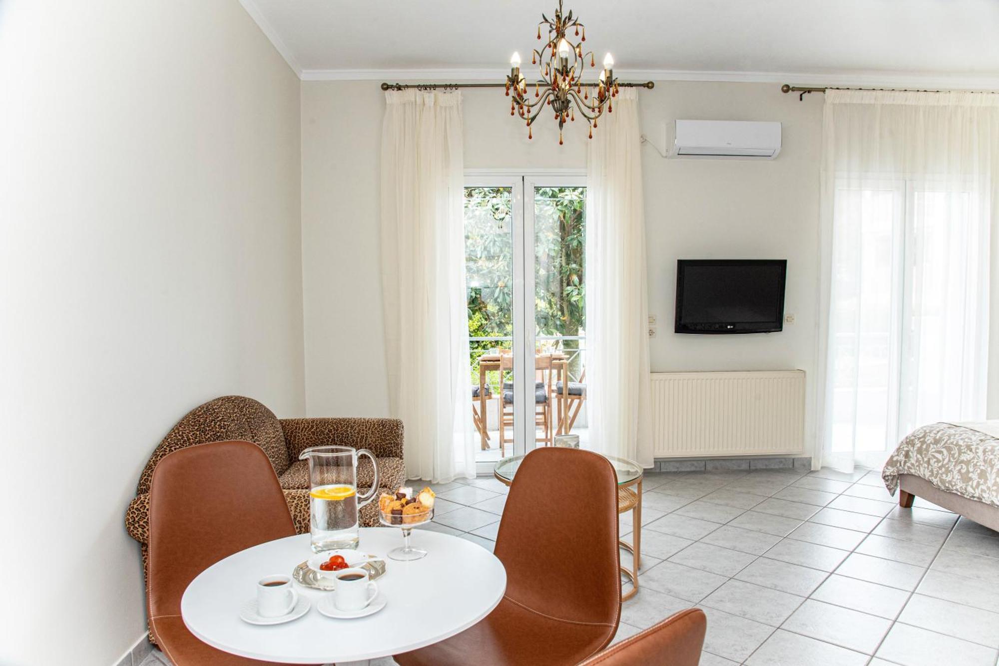Appartement Theashomly à Kastanéa Extérieur photo